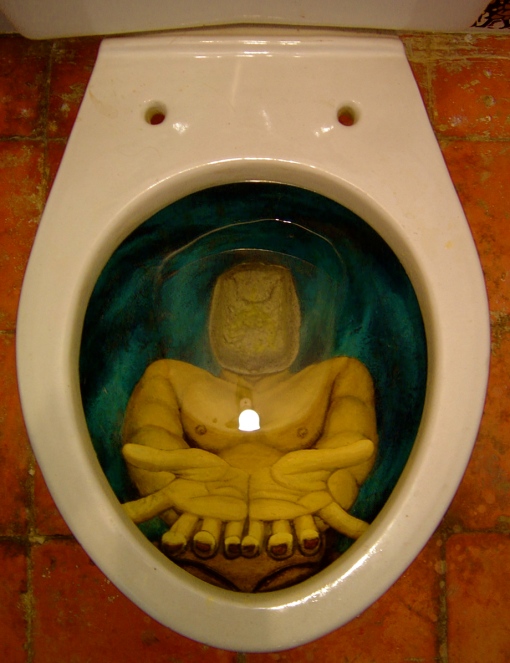 7_strange-cuban-toilet